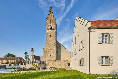 Gemeinde Waldkraiburg Landkreis Mühldorf Pürten Kirche und Pfarrhof (Dirschl Johann) Deutschland MÜ